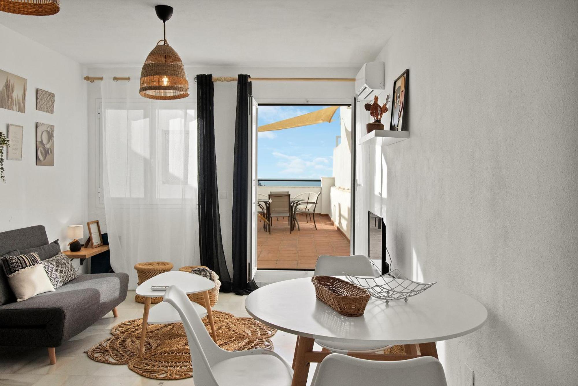 Duplex Estilo Boho Con Increible Terraza Y Vistas Al Mar En Estepona - Las Abejeras 609 아파트 외부 사진